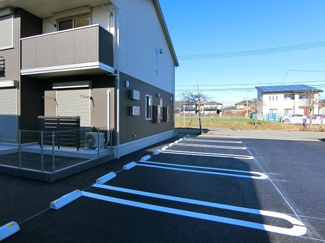 【駐車場】
