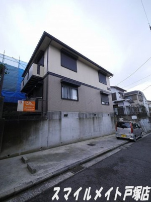 【外観】 | グリーンハイツ東戸塚 | １フロア１世帯の建物！収納もたっぷりです！