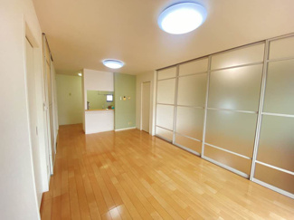 【居間・リビング】 | グレイスコート　A棟