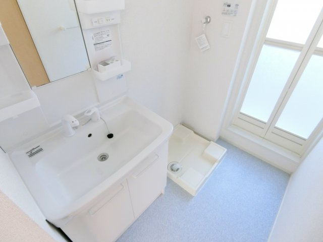 ファミリアの洗面所