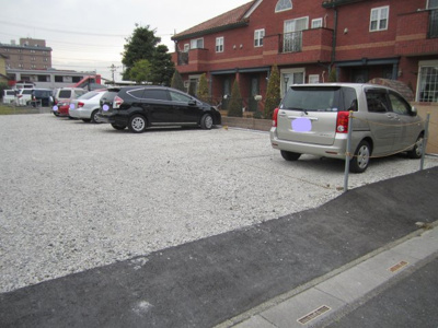 【外観】 | カルダカーサ第二駐車場 | 昨年完成しました！ゆったり止められます。