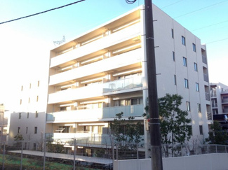 【外観】 | 東南向き5階部分につき陽当り・通風・眺望良好です♪