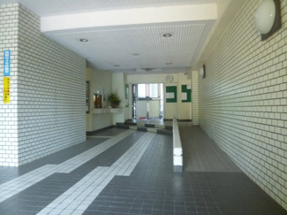 【エントランス】