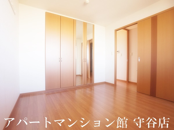 ベルファミーユ１の寝室
