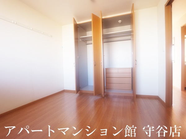 ベルファミーユ１の寝室