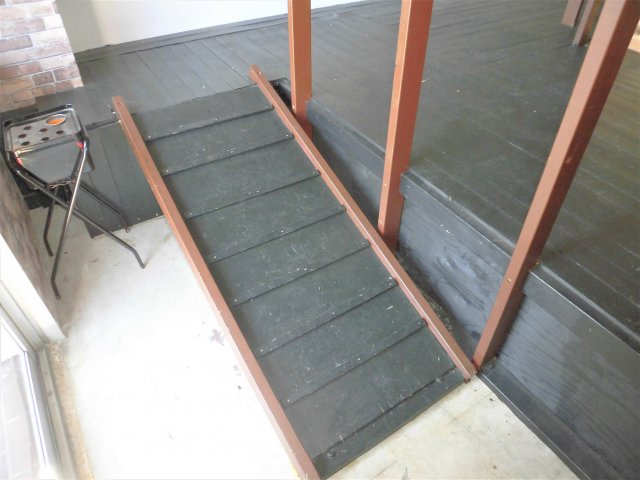 ハイネス種田の玄関