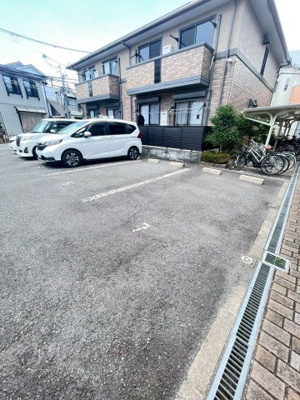 【駐車場】 | ガーデンビレッジＢ棟