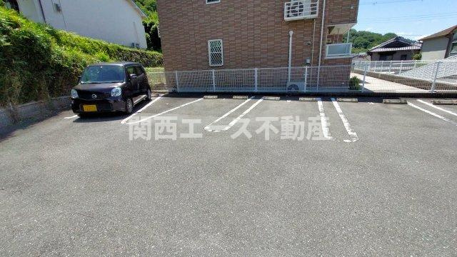 【駐車場】 | エミュール5