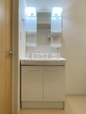 ラ・エルヴィータの独立洗面台