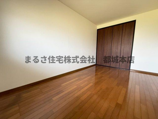 清藤マンションの洋室