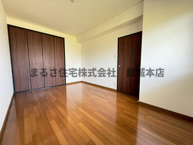 清藤マンションの洋室