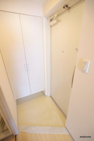 ロイヤルレジデンス北梅田　仲介手数料無料の玄関