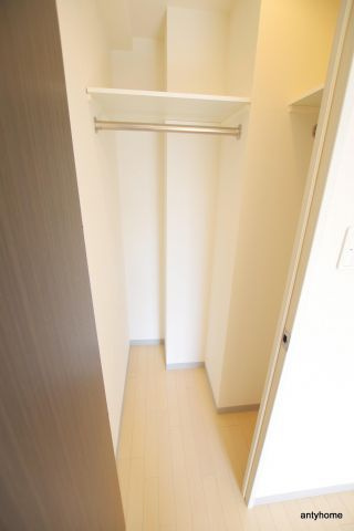ロイヤルレジデンス北梅田　仲介手数料無料の収納