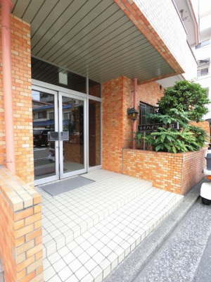 【エントランス】 | ネオハイツ楠町 | JR線・各私鉄「横浜」駅徒歩11分と好立地！