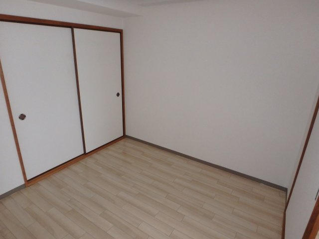 ネクスト倉田　東館の洋室|ネクスト倉田（岡山市中区倉田）RC賃貸マンション