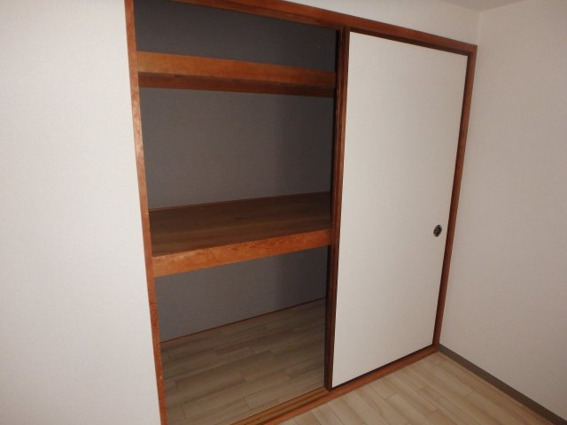 ネクスト倉田　東館の収納|ネクスト倉田（岡山市中区倉田）RC賃貸マンション