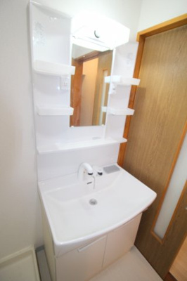 【独立洗面台】 | 空港リブレ大阪屋