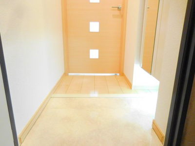 【玄関】 | ミレ オレイユ ベル