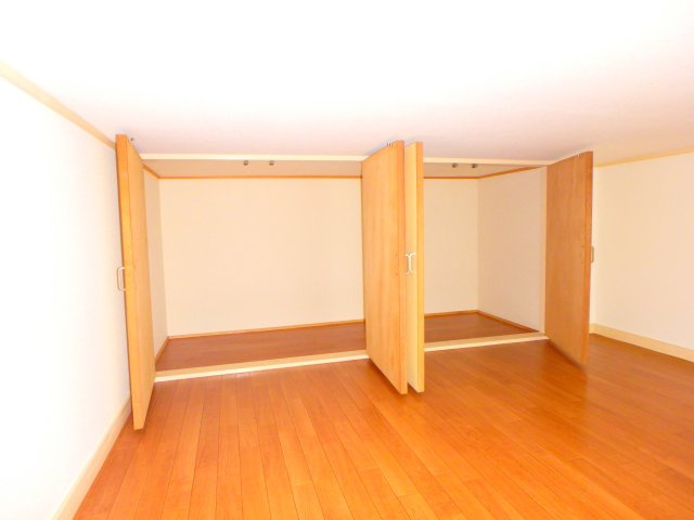 パンシオン元住吉の収納