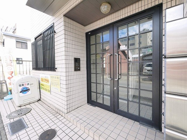 KASHIHARA CITY BUILDINGのその他共用部分|オートロック付きです