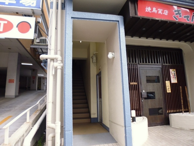 ケイズコート西明石のエントランス