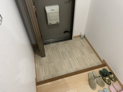 【玄関】 | ファイブ西岡本