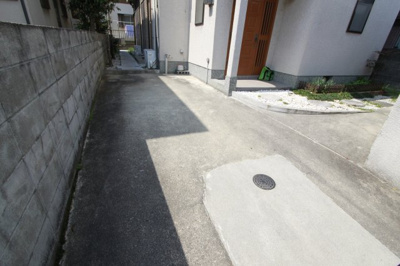 【駐車場】 | 良福寺戸建　北 | 駐車場があるので、車を買う予定の方も安心です