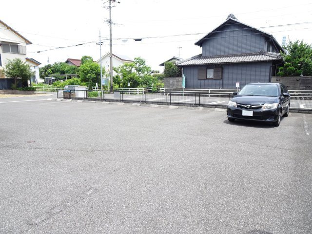 mezonかとうの駐車場