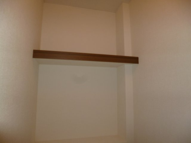 コンフォース亀山Ⅰのトイレ|トイレ棚