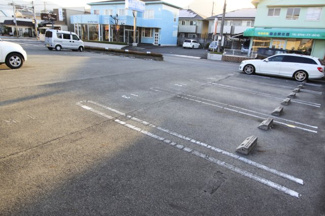 【駐車場】