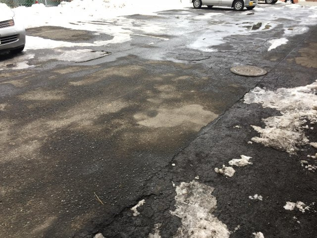 三和マンションの駐車場