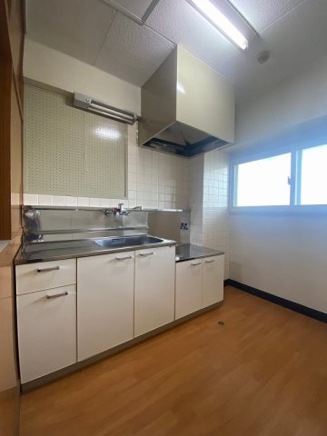 三和マンションのキッチン