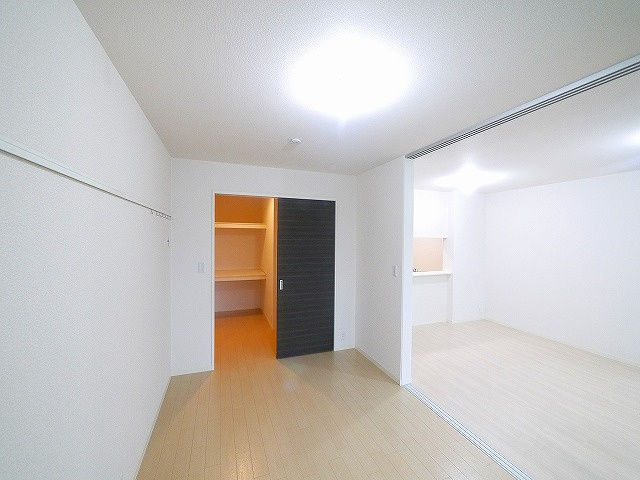 ヴィラーチェ船屋の洋室|きれいな洋室です