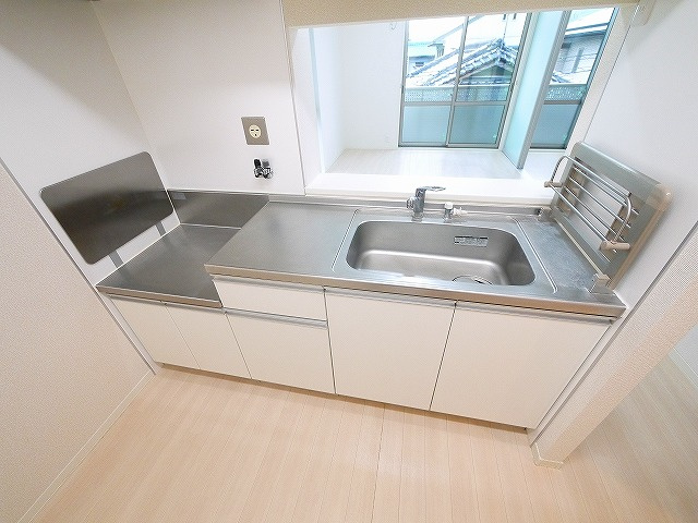 ヴィラーチェ船屋のキッチン|きれいなキッチンです
