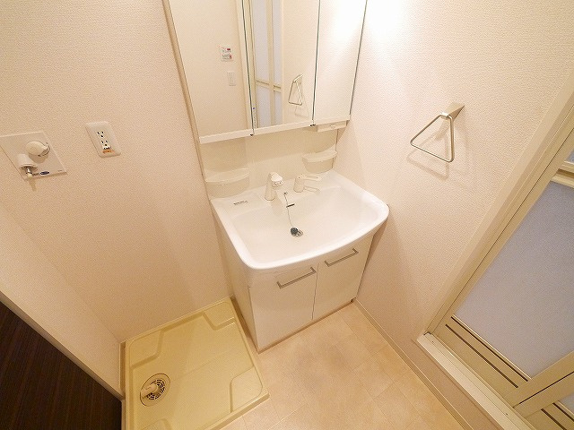 ヴィラーチェ船屋の洗面所|コンパクトで使いやすい洗面所