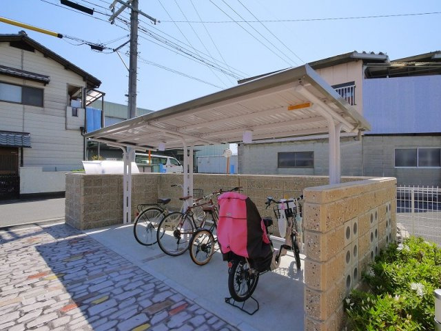 グランデュールのその他共用部分|駐輪場です