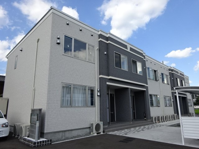 倉敷市新田のアパートの外観