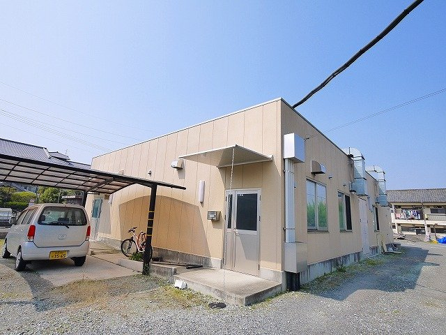 指柳町テナントの外観