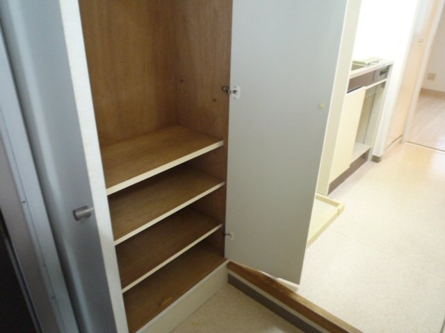 ドエル本郷の収納|※写真は同タイプの別室になります