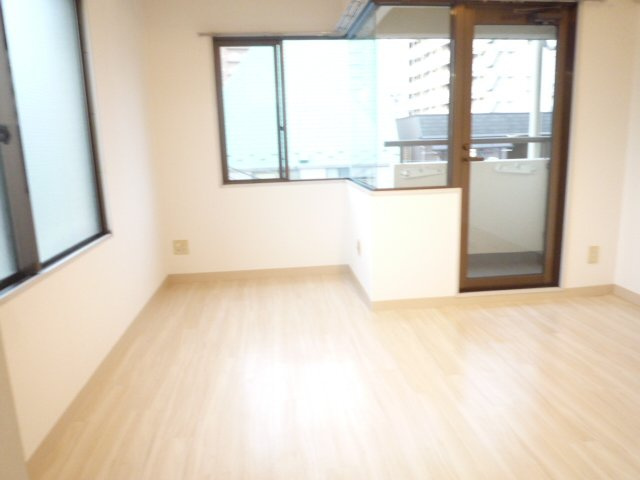 ドエル本郷の洋室|※写真は同タイプの別室になります