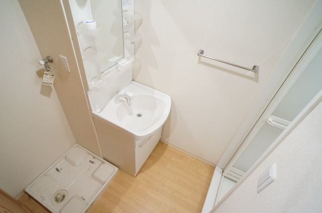 茜苑レジデンスの洗面所