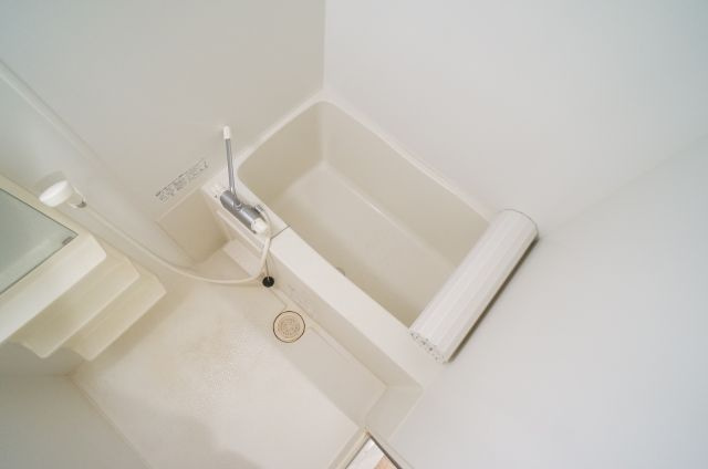 茜苑レジデンスの浴室