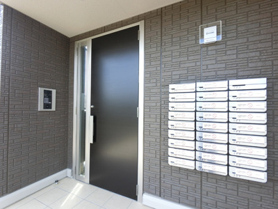 【エントランス】 | プレミストⅢ | オートロックです