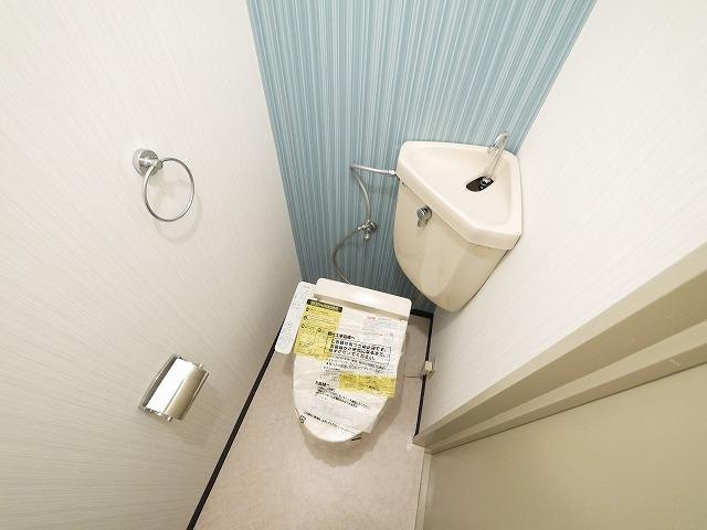 レインボーマンション瓦町のトイレ|落ち着いたトイレです