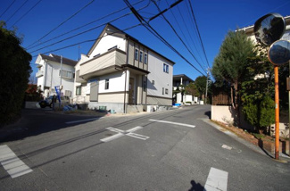 【前面道路含む現地写真】 | 1号棟　前面道路含む現地（2017年12月）撮影