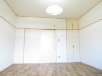 【洋室】 | アレスト・アライ