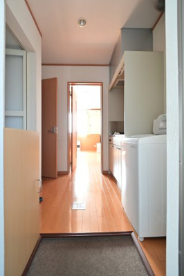 【玄関】 | ハイム幸A | 収納もある玄関です