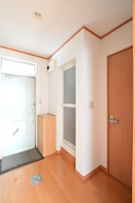 【内装】 | ハイム幸A | 明るい色調の室内です