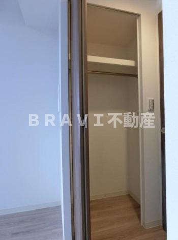 プレサンス谷町七丁目Ⅱ　BRAVI不動産の収納|【プレサンス谷町七丁目Ⅱ】収納のためのスペースです