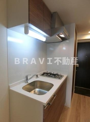 プレサンス谷町七丁目Ⅱ　BRAVI不動産のキッチン|【プレサンス谷町七丁目Ⅱ】使いやすいキッチンです